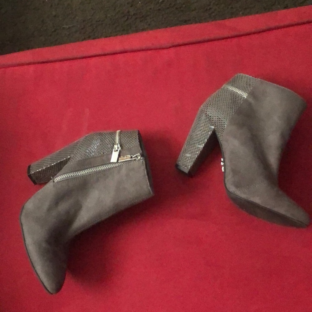Jennifer Lopez ankle boots